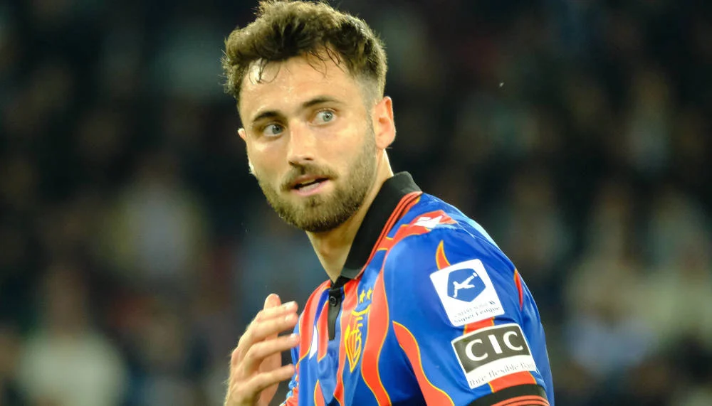 FCB-Profi Dominik Schmid musste im Spital übernachten