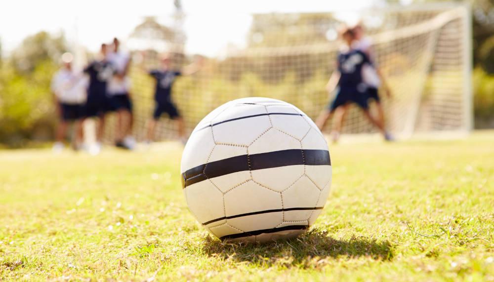 Vom Bolzplatz zur Weltbühne: Die Reise eines Fussballers