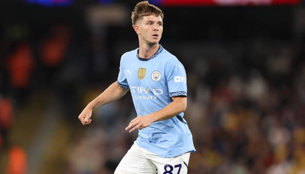 ManCity-Profi James McAtee besucht die Eintracht
