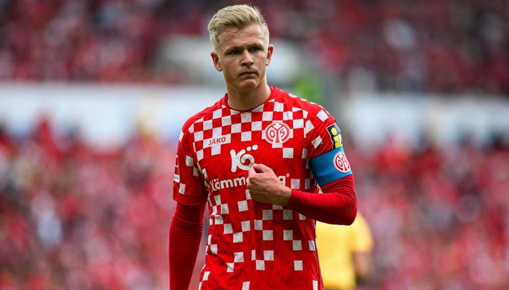 Jonathan Burkardt unterschreibt in Frankfurt