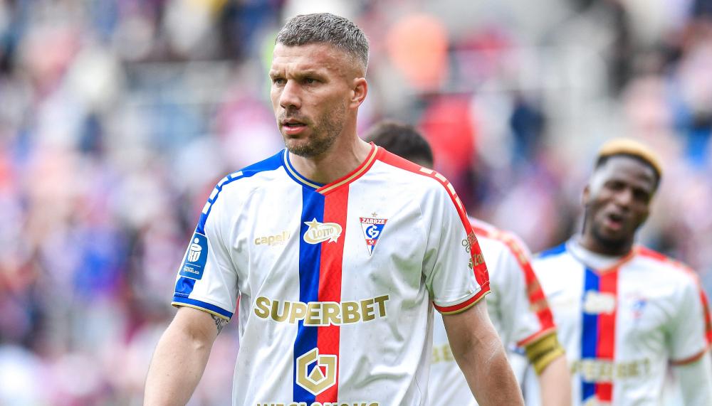 Mit 39 Jahren: Lukas Podolski hängt noch ein Jahr dran