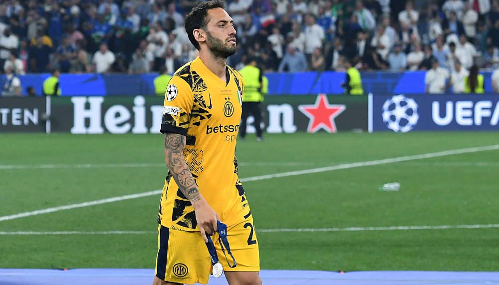Hakan Calhanoglu sagt türkischen Klubs ab und bleibt bei Inter