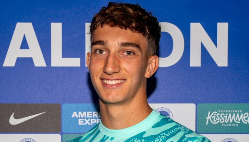 Torwart-Talent: Brighton bedient sich bei Eintracht Frankfurt