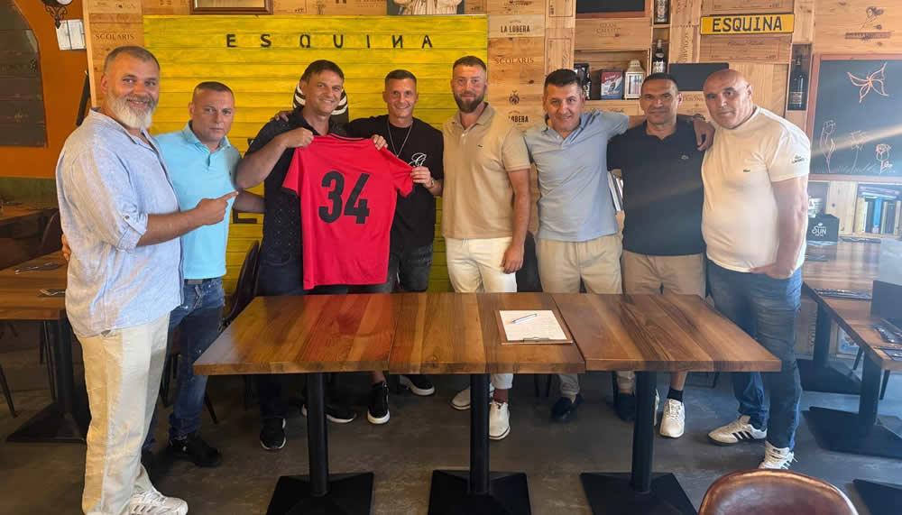 Nach FCB-Aus: Taulant Xhaka wird Trainer in der 4. Liga