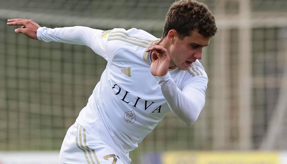 Der FC Basel zahlt bis zu 3 Millionen für 18-jährigen Serben
