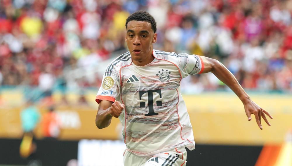 Grosse Ehre: Jamal Musiala erhält beim FC Bayern die Nummer 10