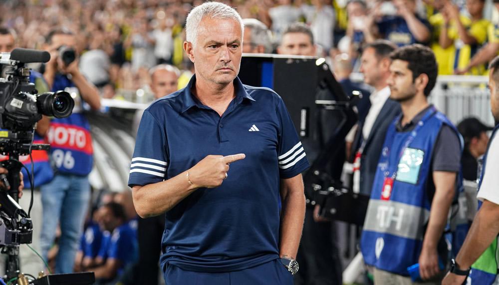 José Mourinho ist für Gespräche bei neuem Klub angekommen