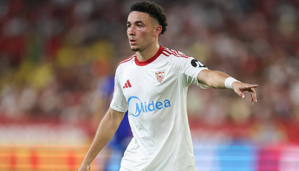 Ein Ligakonkurrent könnte Sevilla Nati-Stürmer Rubén Vargas ausspannen
