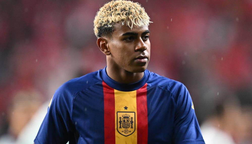 Lamine Yamal reist mit 20 Leuten zum Ballon d’Or