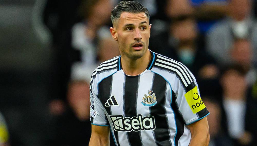 Newcastle könnte Fabian Schär noch einmal neuen Vertrag anbieten