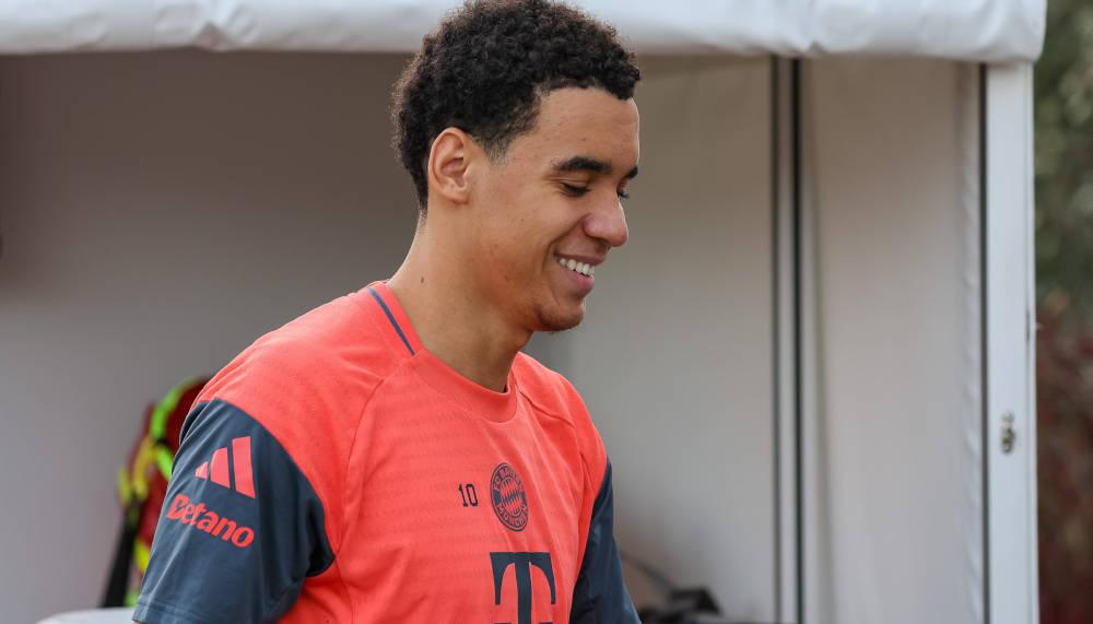 Jamal Musiala schafft Meilenstein und trainiert auf dem Platz