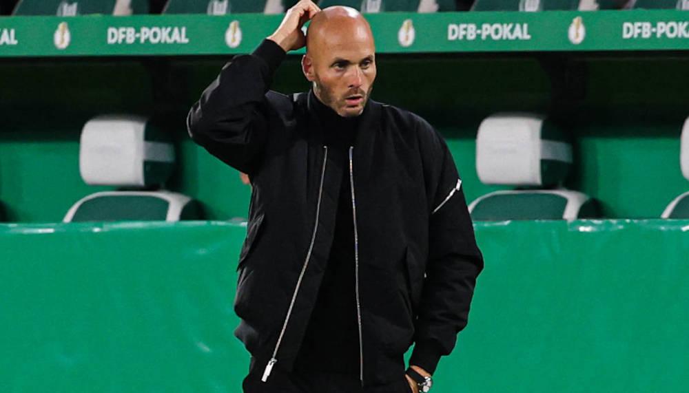 Wolfsburg hat Entscheidung um Trainer Paul Simonis getroffen