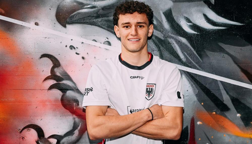 Der FC Aarau verlängert mit seinem grössten Talent