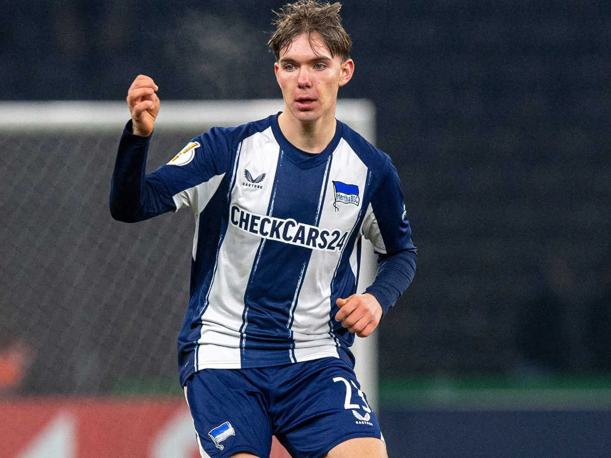 Ole Book wirbt persönlich um Hertha-Talent