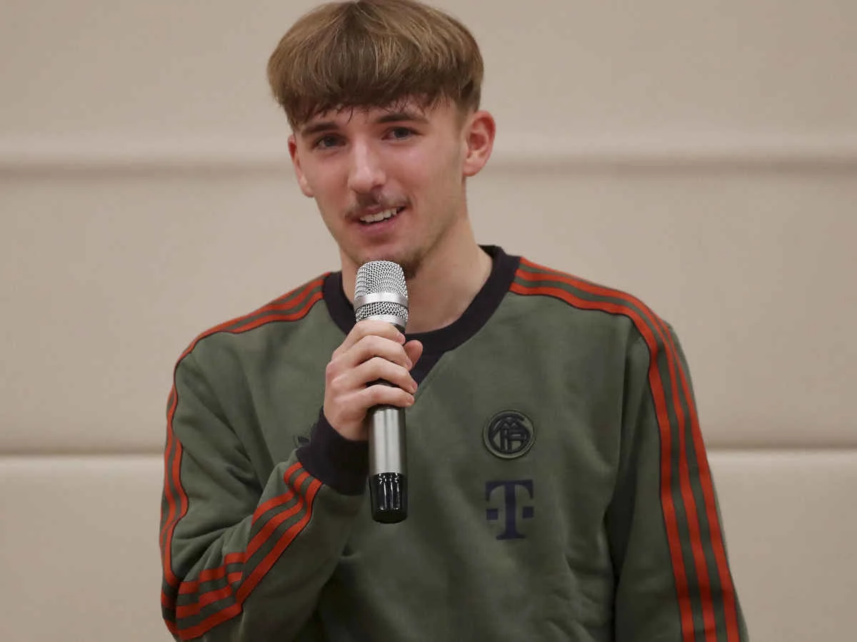 Die Real-Schwärmerei von Lennart Karl sorgt bei den Bayern für rote Köpfe