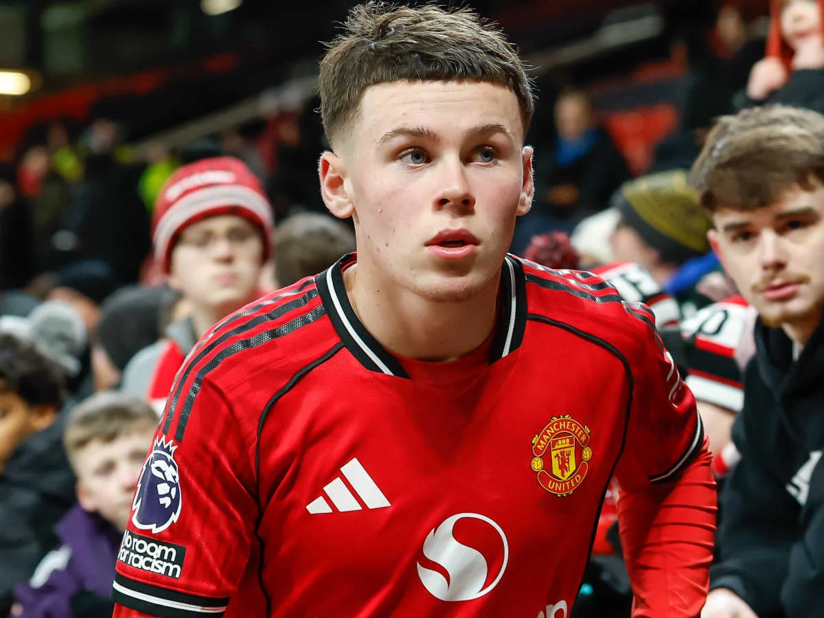 Der Sohn von Wayne Rooney steht vor 1. Profivertrag bei ManUtd