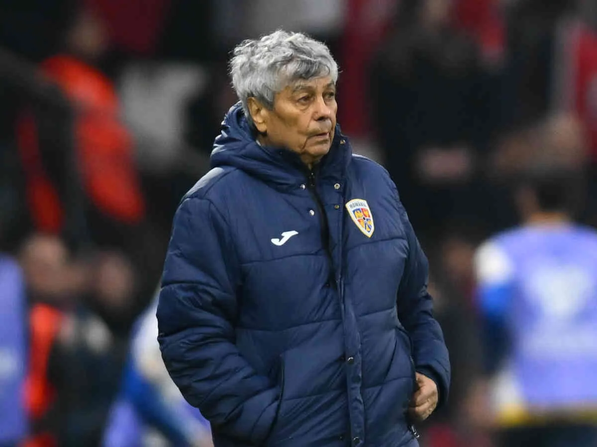 Rumänien-Coach Mircea Lucescu kollabiert während Teamsitzung