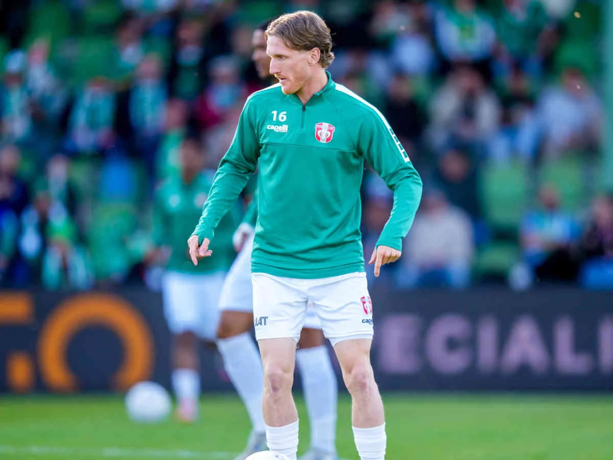 Rechtsverteidiger Léo Seydoux hält seinem Challenge League-Klub die Treue