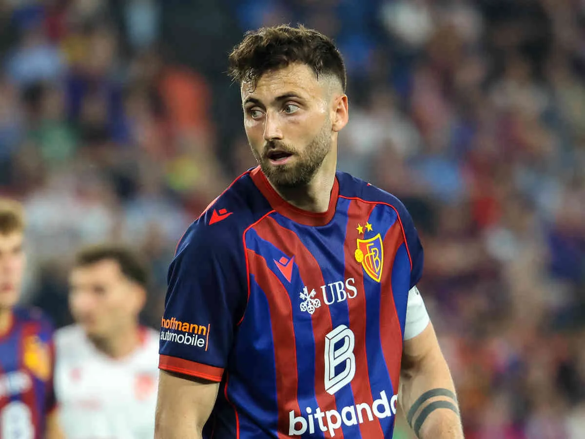Red Bull Salzburg will dem FCB Dominik Schmid ausspannen