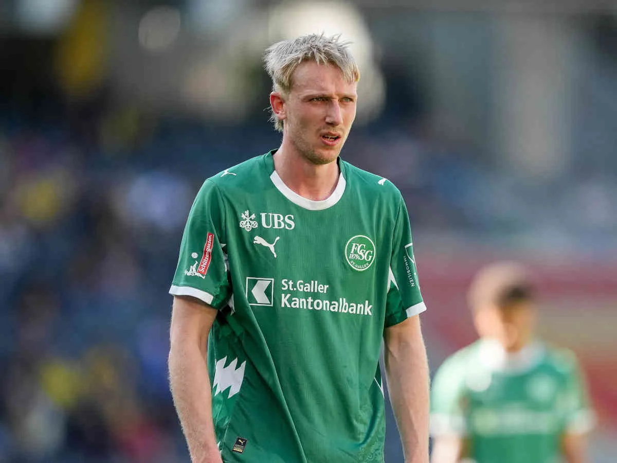 Der FC St. Gallen leiht Verteidiger Colin Kleine-Bekel ein weiteres Jahr aus