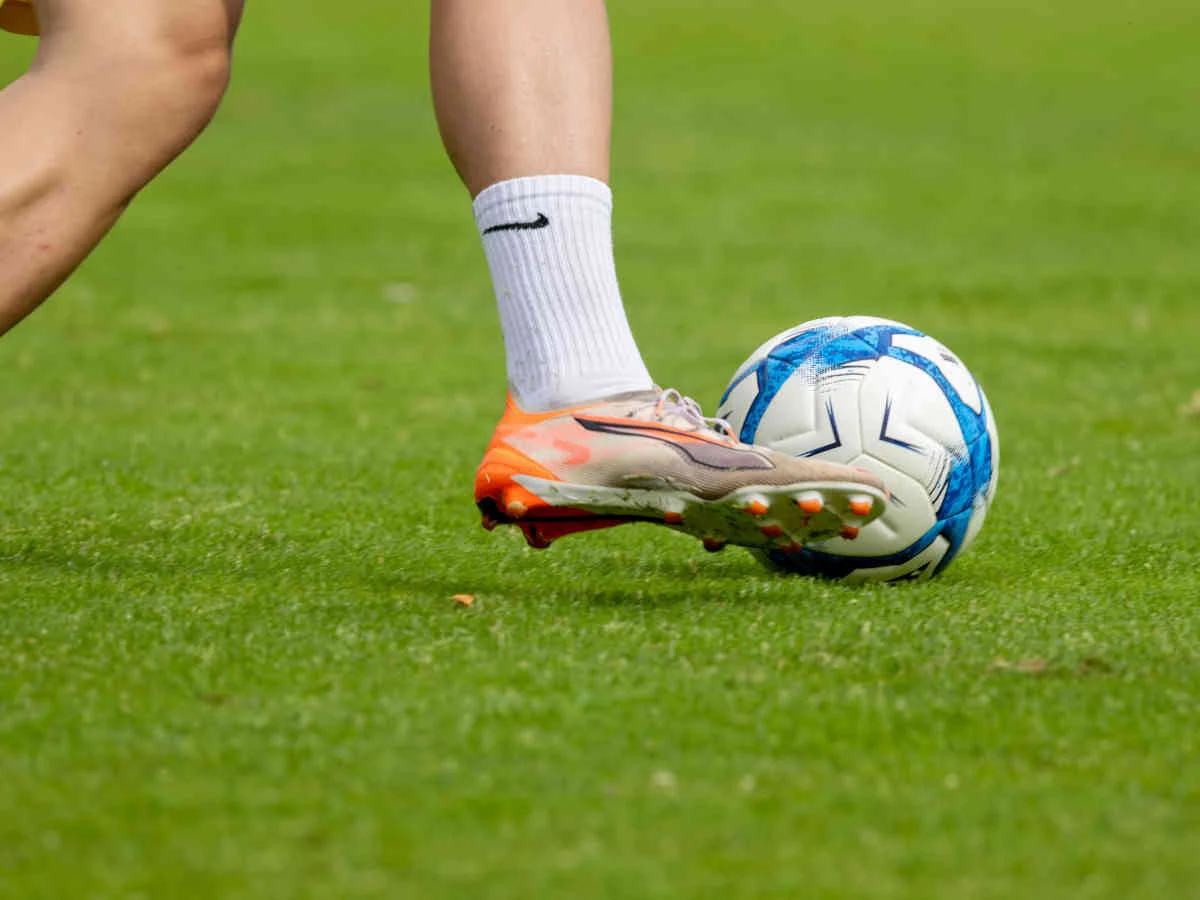 Das Fussballspiel, das alle Menschen zusammenbringt