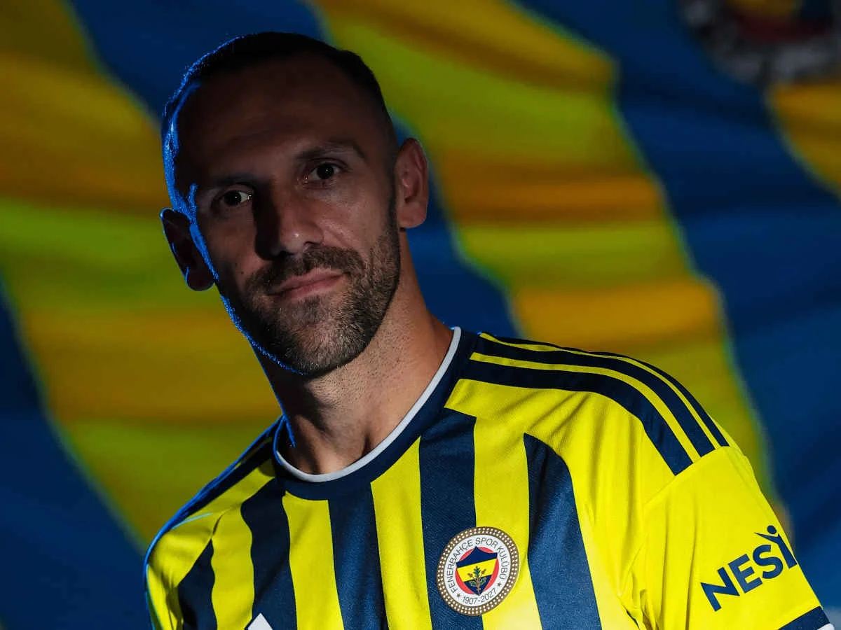 Ein kosovarischer Nationalstürmer unterschreibt bei Fenerbahçe