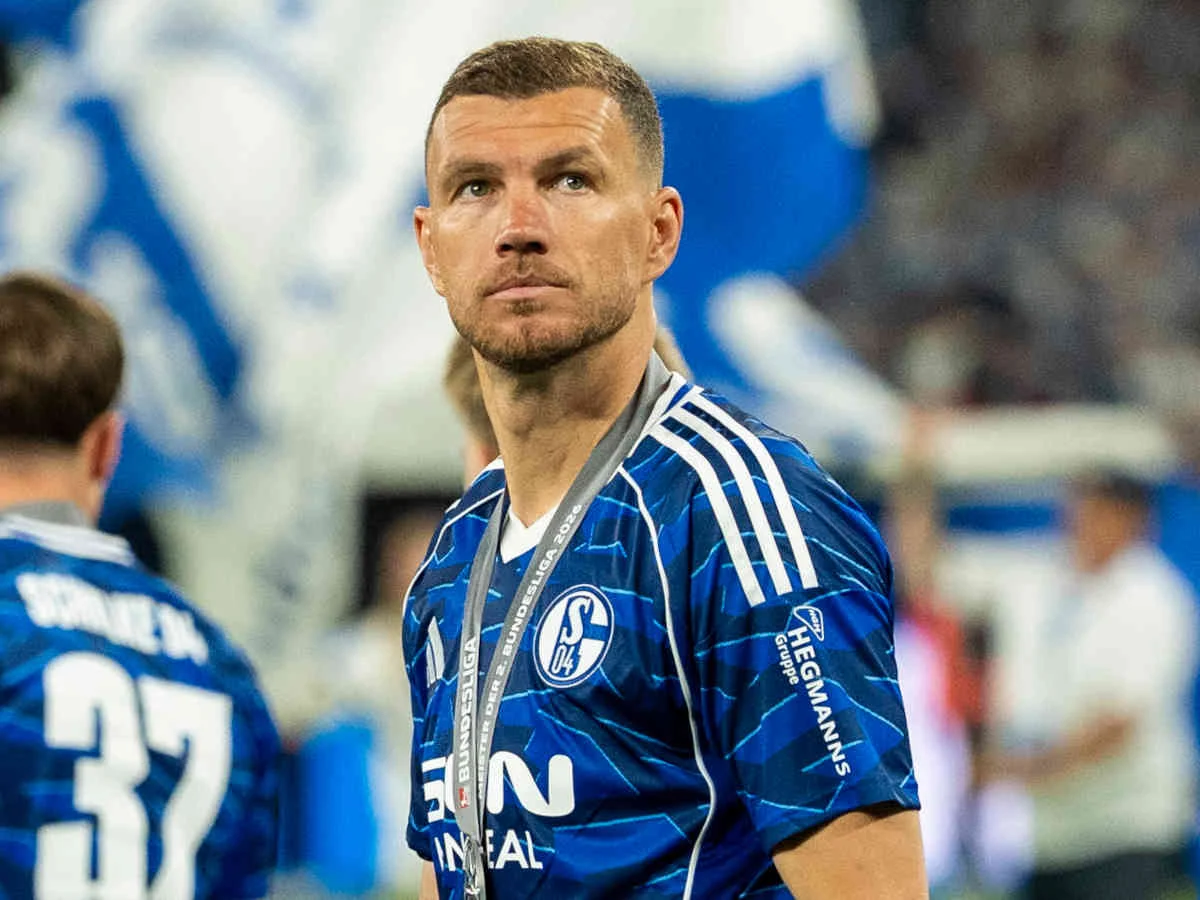 Schalke und Edin Dzeko haben sich definitiv entschieden