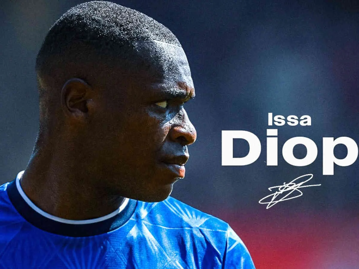 Der marokkanische Verteidiger Issa Diop verlässt Fulham nach starker WM