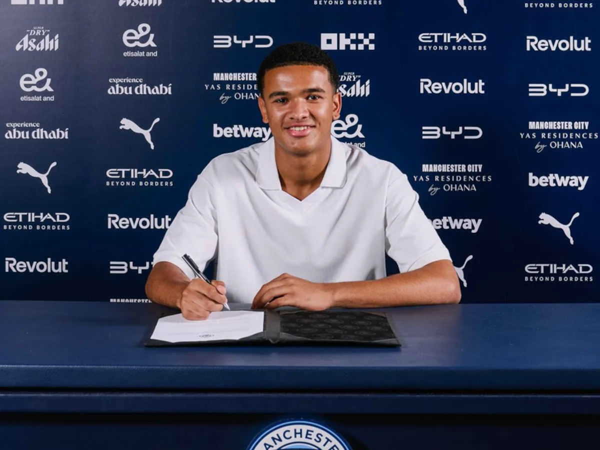 ManCity schnappt sich Goalietalent Pierce Charles und schickt es gleich weiter