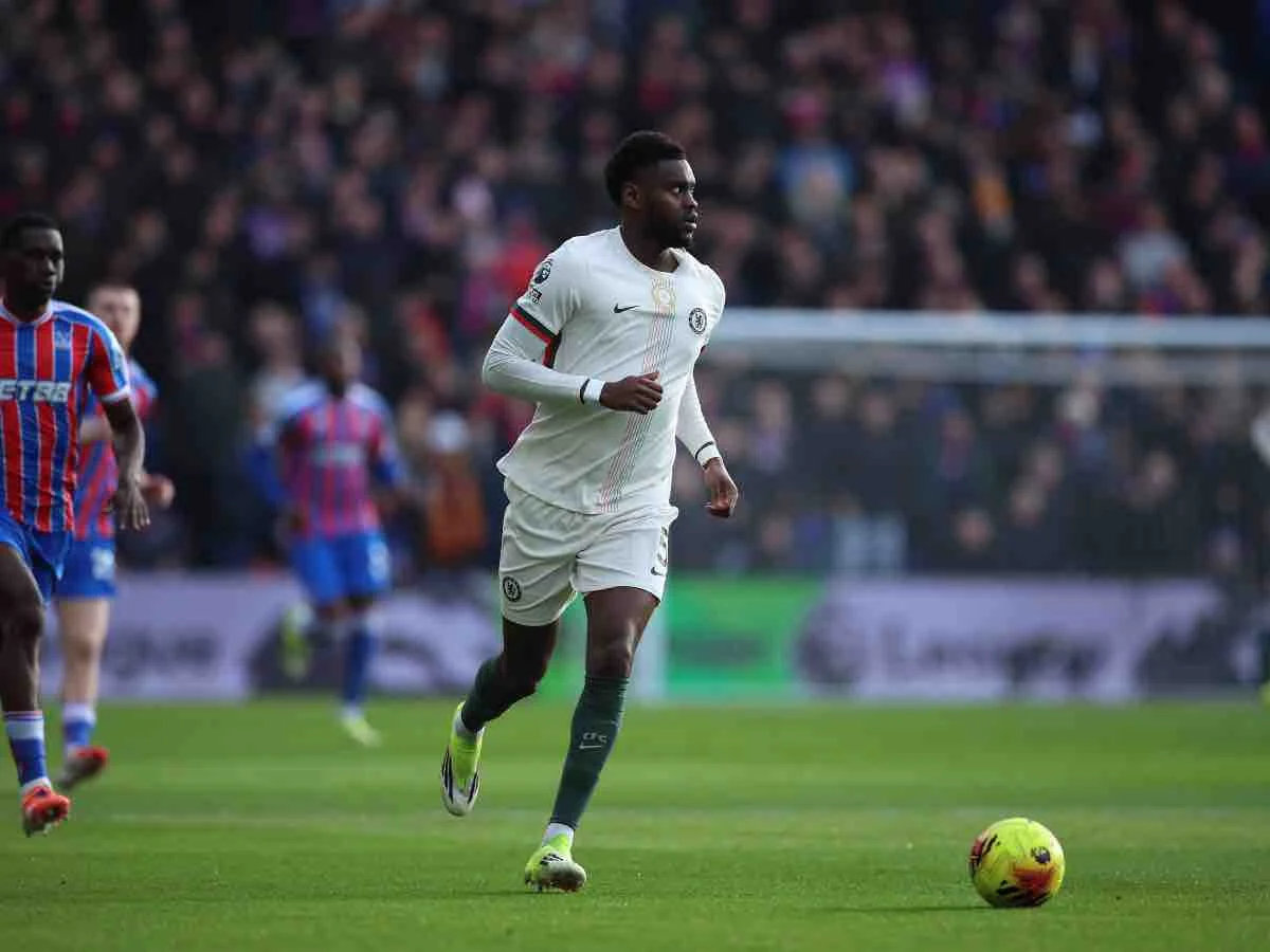 Neapel und Newcastle fragen bei Badiashile an