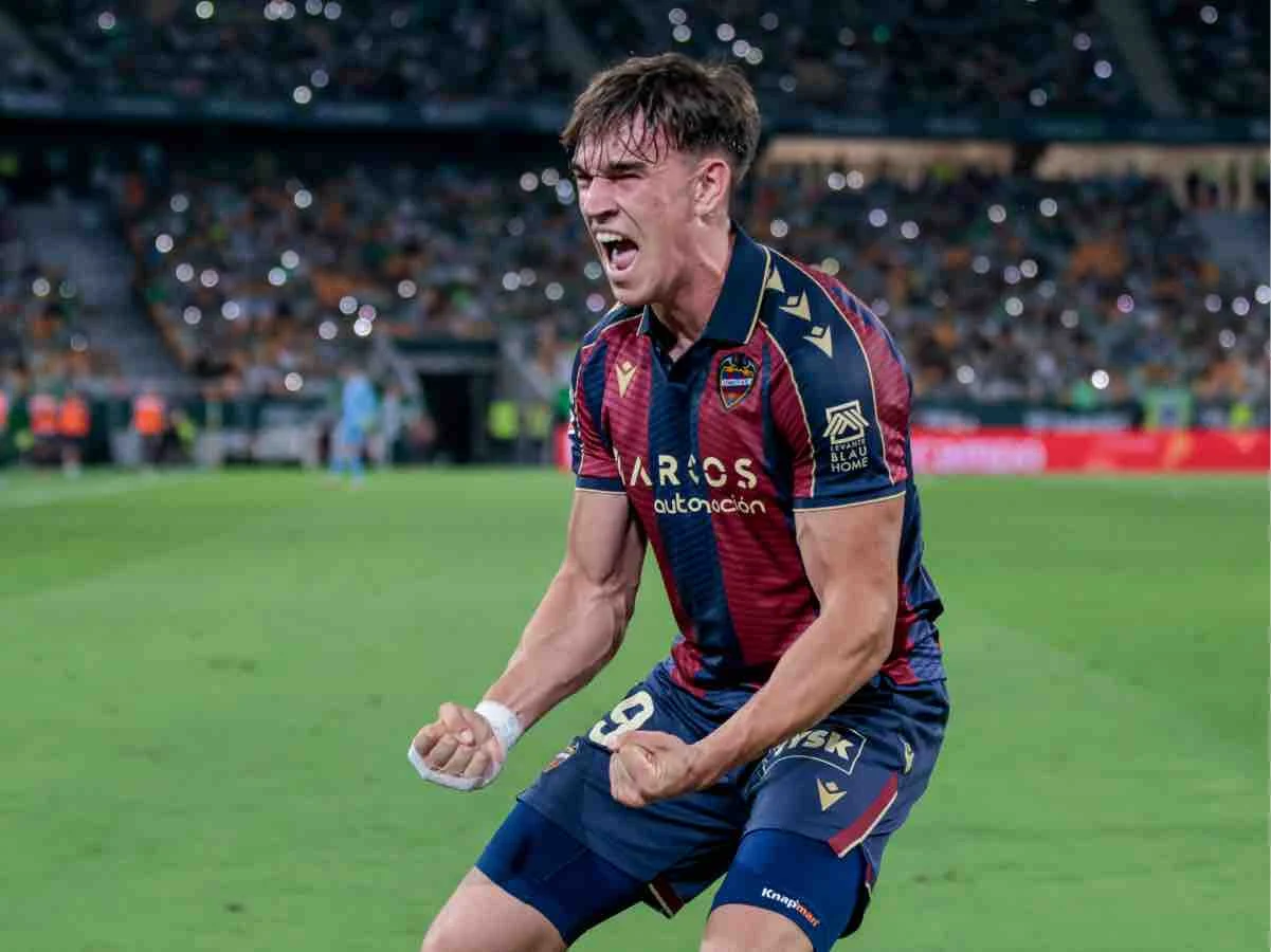 Real Madrid verpflichtet Carlos Espí