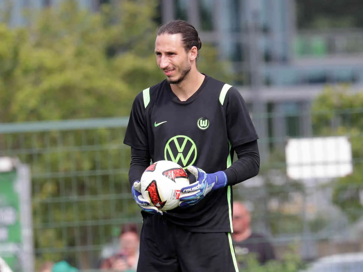 Wolfsburg-Goalie Kamil Grabara steht vor Sprung zu Juventus
