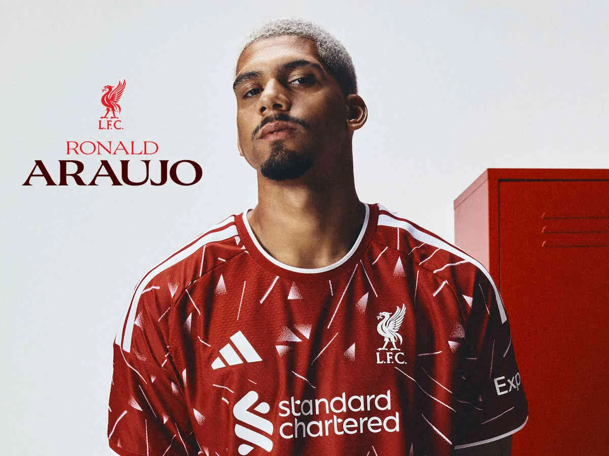 Liverpool bestätigt Ankunft von Barça-Verteidiger Ronald Araujo